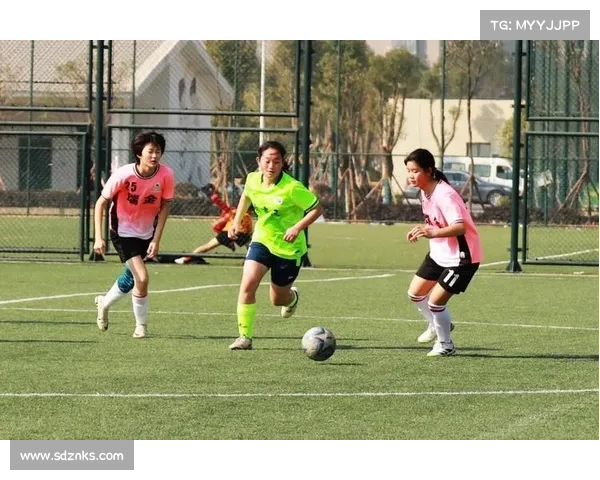 足球项目国际赛事_国际足球大赛盛况：全球顶尖球队精彩角逐盛宴